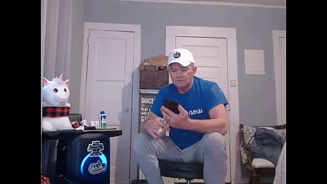 Snapshot of straightinyou chatting on 01.23.25 straightinyou online show from 01.23.25