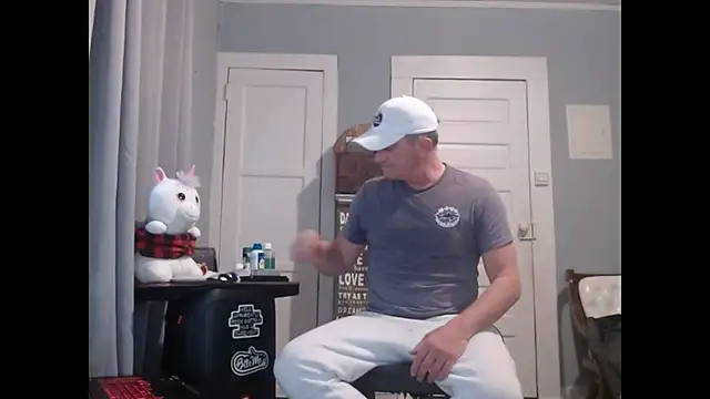 Snapshot of straightinyou chatting on 01.24.25 straightinyou online show from 01.24.25