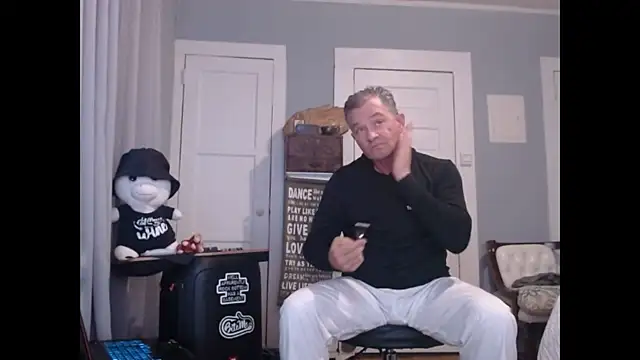 Snapshot of straightinyou chatting on 02.12.25 straightinyou online show from 02.12.25