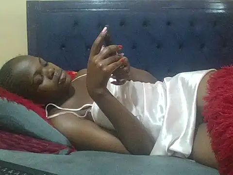 Creamy dolly online show from 12.14.25