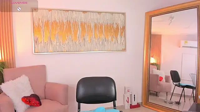 emma alice  online show from 02.28.25