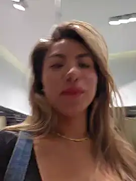 Snapshot of Karen_San_Miguel chatting on 01.29.25 Karen San Miguel online show from 01.29.25