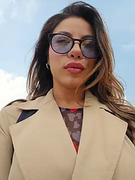 Karen San Miguel online show from 02.11.26