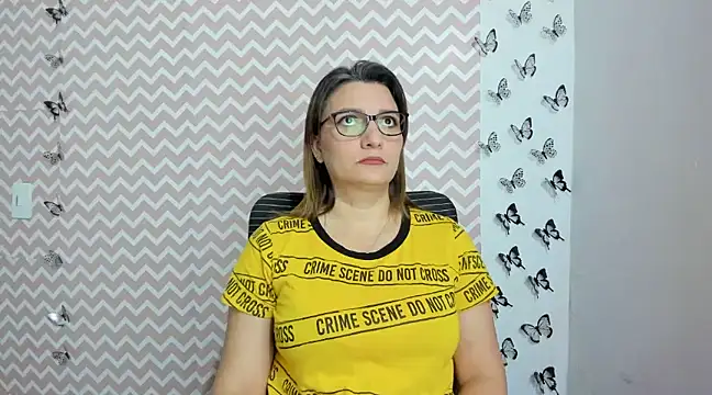 Amie Adams82  online show from 12.29.24