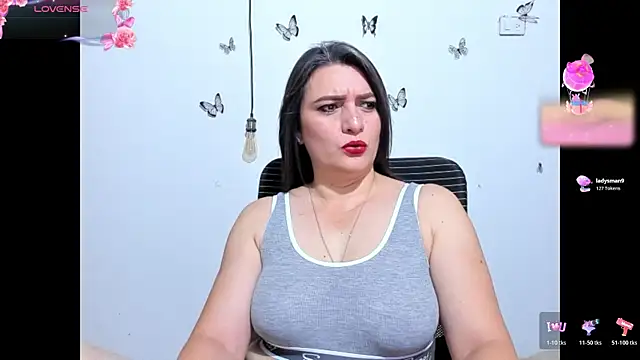 Amie Adams82  online show from 07.16.26