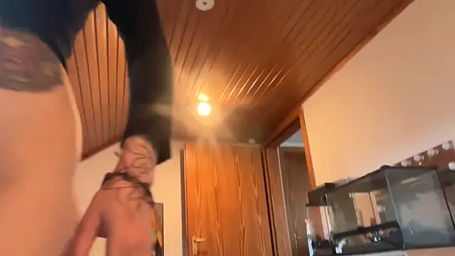 JeSuisUnTapin online show from 04.19.26