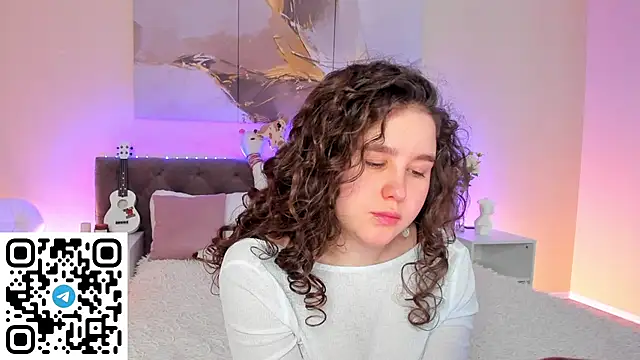 Ariella Sol online show from 12.18.24