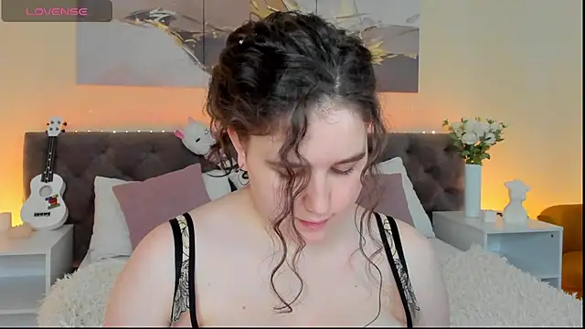 Ariella Sol online show from 01.22.25