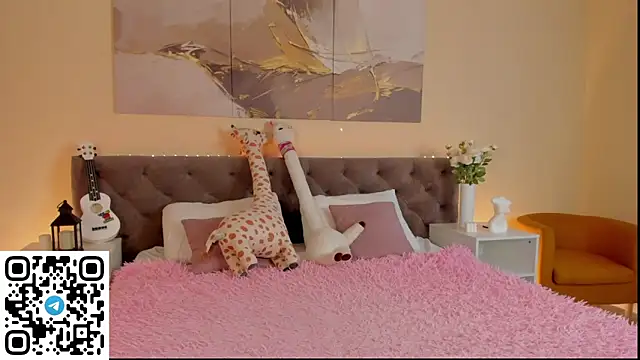 Ariella Sol online show from 03.23.25