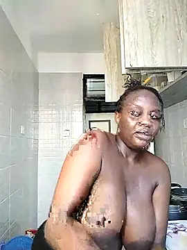 Snapshot of Africancaramel-45 chatting on 02.13.25 Africancaramel-45 online show from 02.13.25