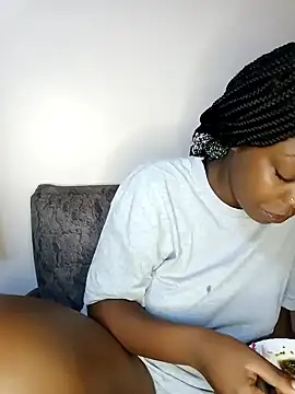 pretty-eyes23 online show from 12.10.24