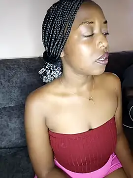 pretty-eyes23 online show from 12.13.24