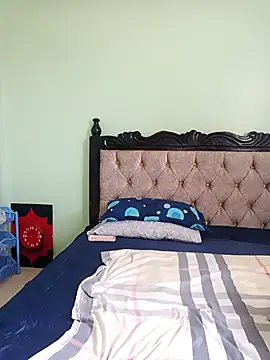 pretty-eyes23 online show from 03.16.25