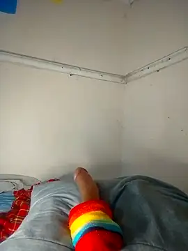 pretty-eyes23 online show from 10.27.25