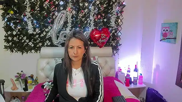 any mour online show from 03.10.25