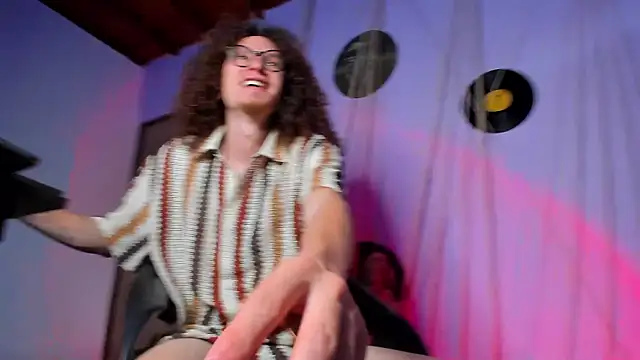 MrShaggy online show from 02.25.25