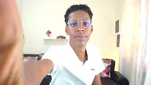 maiki18  online show from 01.20.25