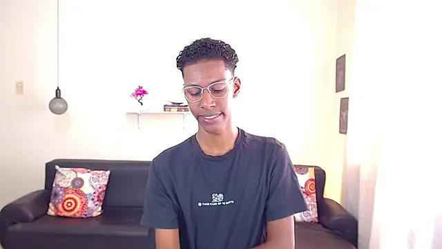 maiki18  online show from 01.28.25