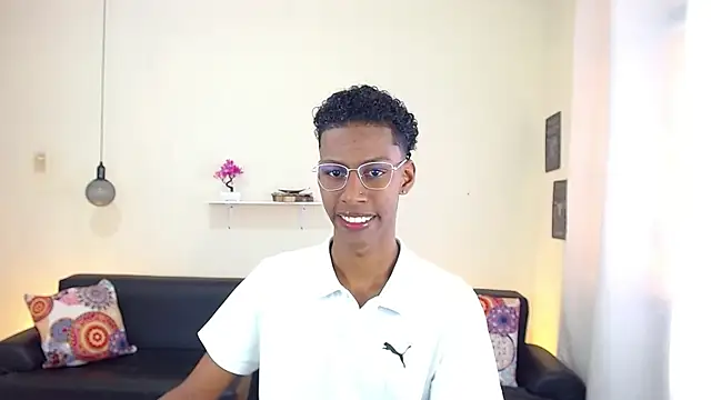 maiki18  online show from 02.12.25