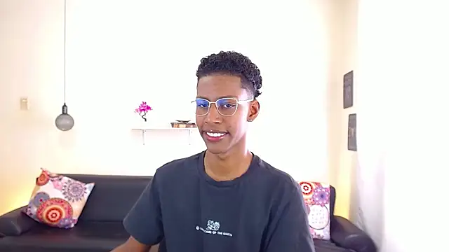 maiki18  online show from 02.13.25