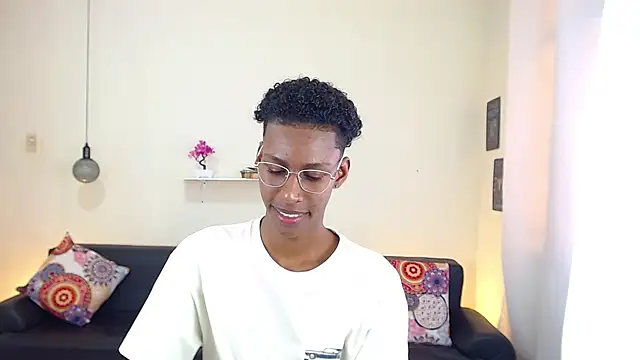 maiki18  online show from 02.18.25