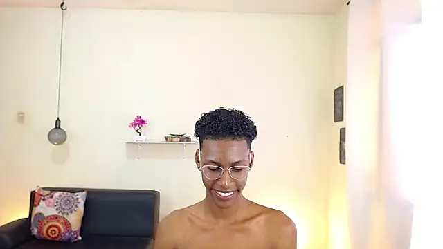 maiki18  online show from 02.24.25