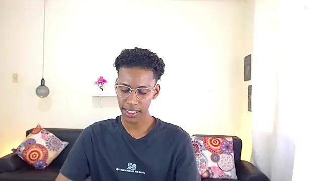 maiki18  online show from 02.27.25