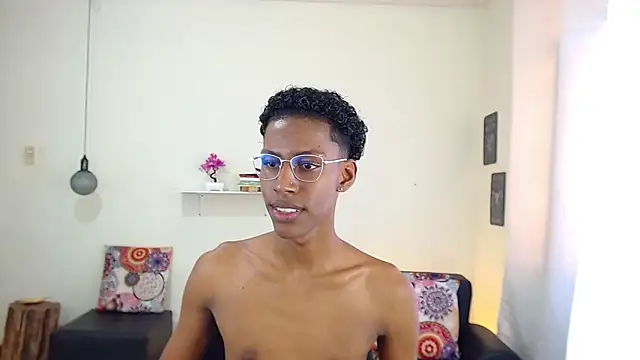 maiki18  online show from 03.10.25