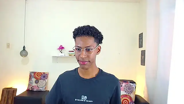 maiki18  online show from 03.12.25