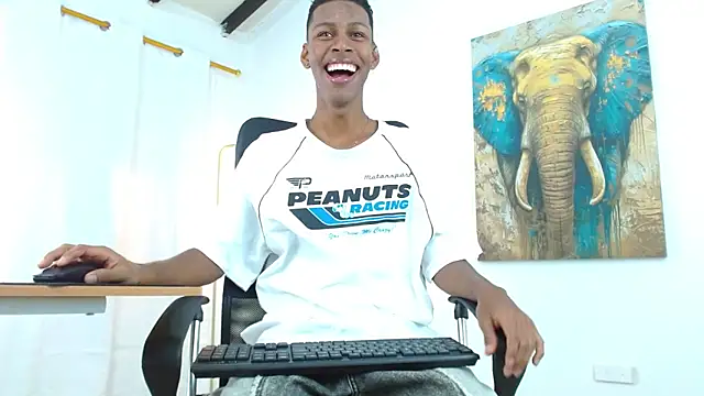 maiki18  online show from 09.13.25