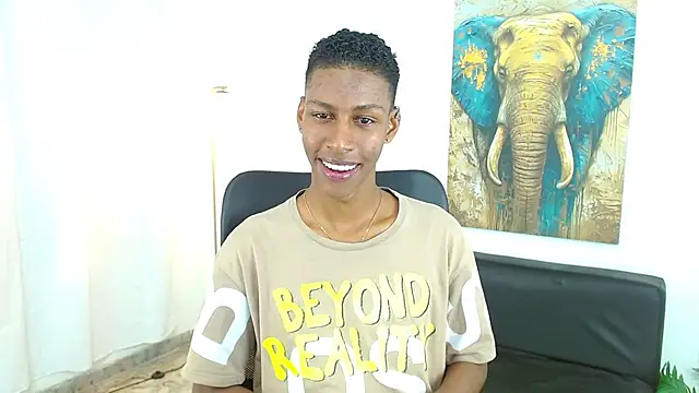 maiki18  online show from 11.15.25