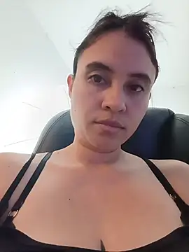 Snapshot of keelly_richaardson1 chatting on 11.21.25 keelly richaardson1 online show from 11.21.25