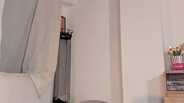 uglycoyote18 online show from 12.03.24