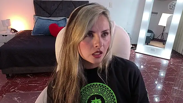 brandy sweet  online show from 01.16.26