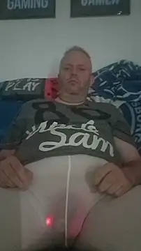 ShyBoy1982 online show from 11.02.25