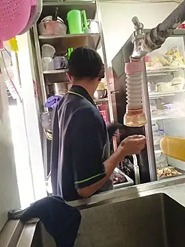 Snapshot of jperezofficial1 chatting on 11.30.25 jperezofficial1 online show from 11.30.25