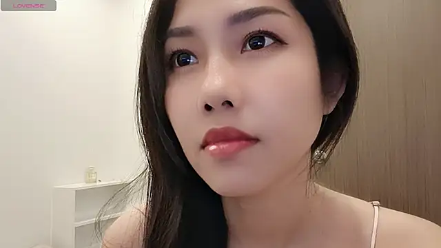 Sugar2k5 online show from 11.30.25