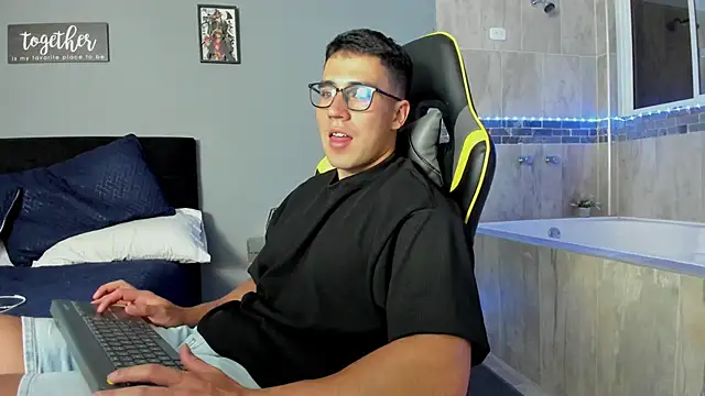 owengray2n online show from 02.20.25