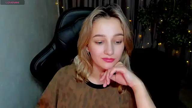 Sinty Noria online show from 02.21.25