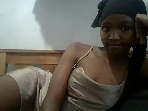 Snapshot of pretty_cool chatting on 03.07.25 pretty cool online show from 03.07.25