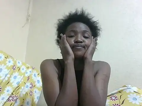 Snapshot of pretty_cool chatting on 11.07.25 pretty cool online show from 11.07.25