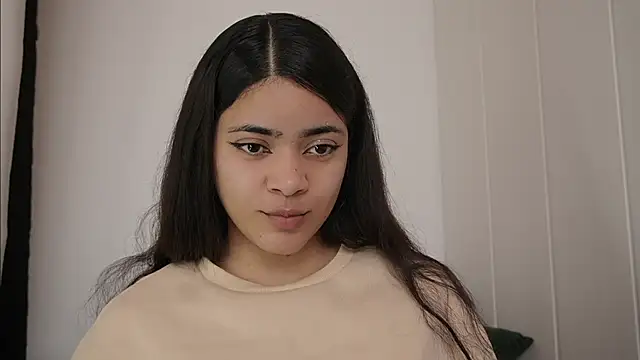 Snapshot of Feetgirl01 chatting on 02.18.25 Feetgirl01 online show from 02.18.25