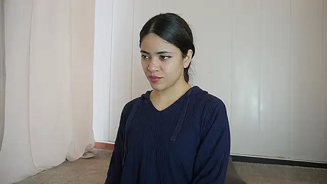 Snapshot of Feetgirl01 chatting on 03.07.25 Feetgirl01 online show from 03.07.25