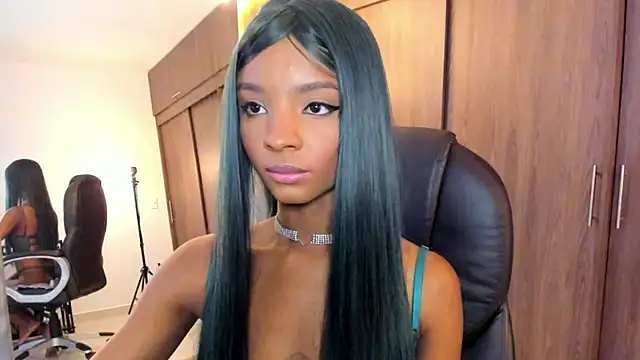 alikahouston4 online show from 02.13.25