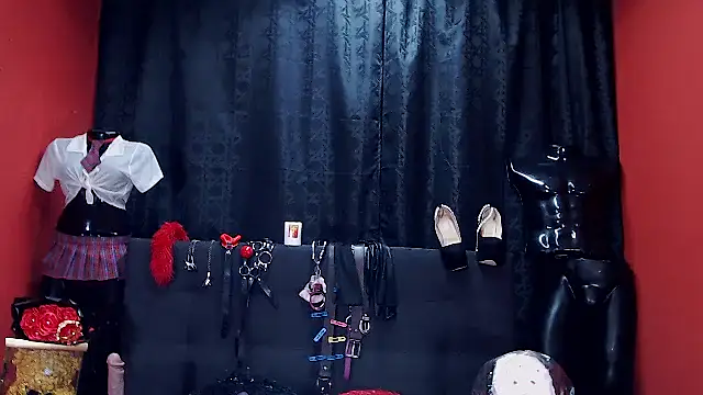 Hannamariana online show from 10.08.25