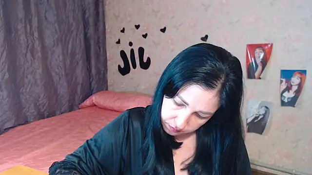 JillStevens online show from 11.04.25