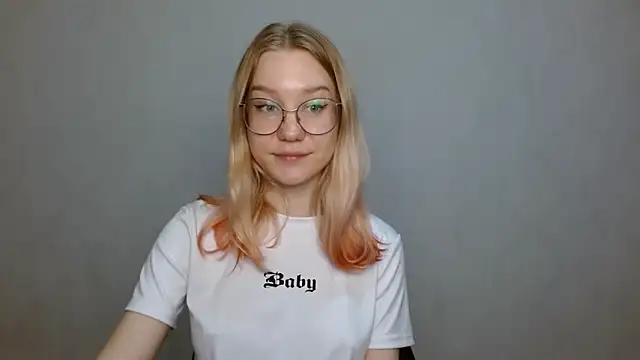 cindi hot online show from 01.13.25