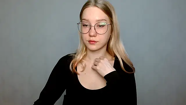 cindi hot online show from 02.20.25