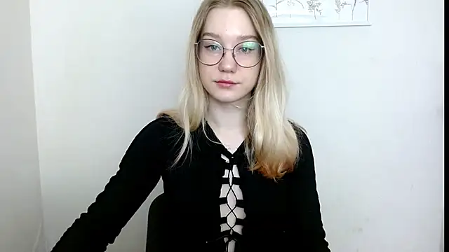 cindi hot online show from 03.21.25