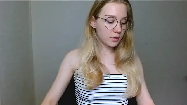 cindi hot online show from 12.20.25